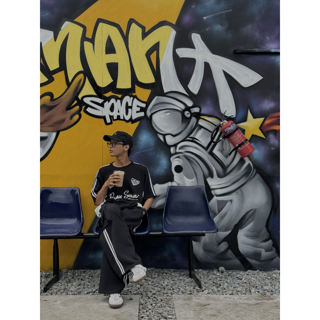 Boxy Oversized Tshirt Active Duo Side Cursive Black Peanut Stain | Kaos | Unisex