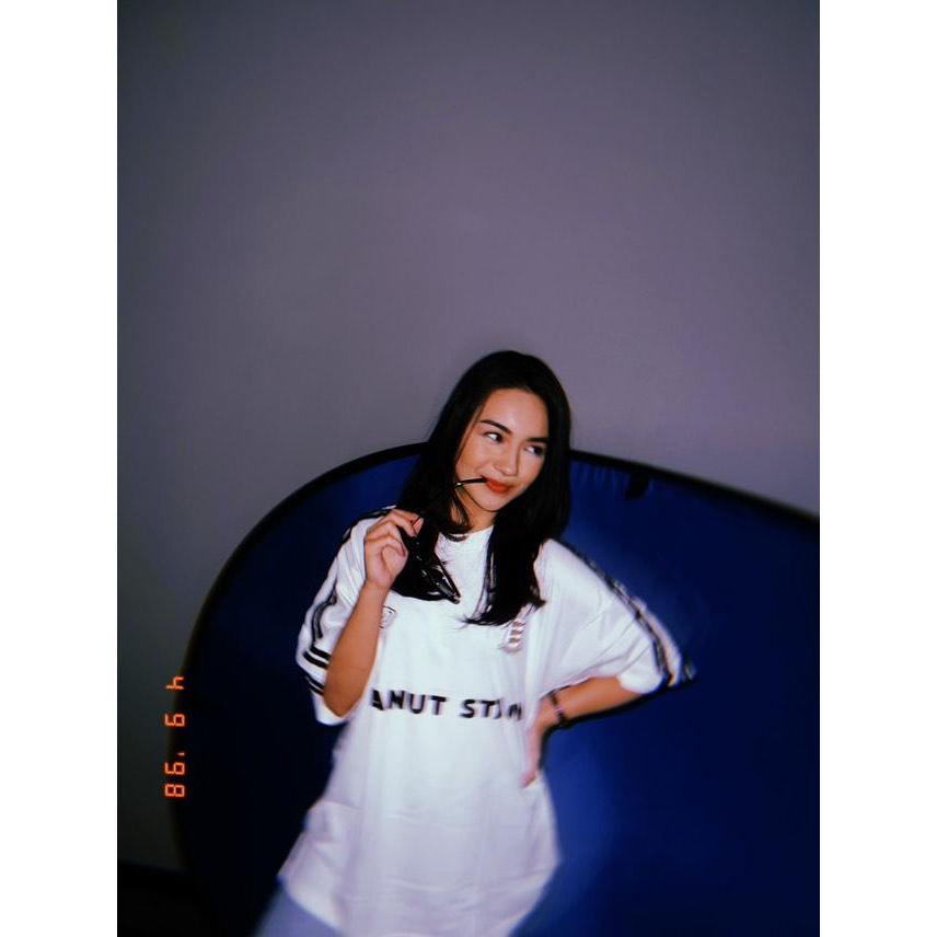 Oversized Tshirt 4 Stripes Arm Ivory Peanut Stain | Kaos | Unisex