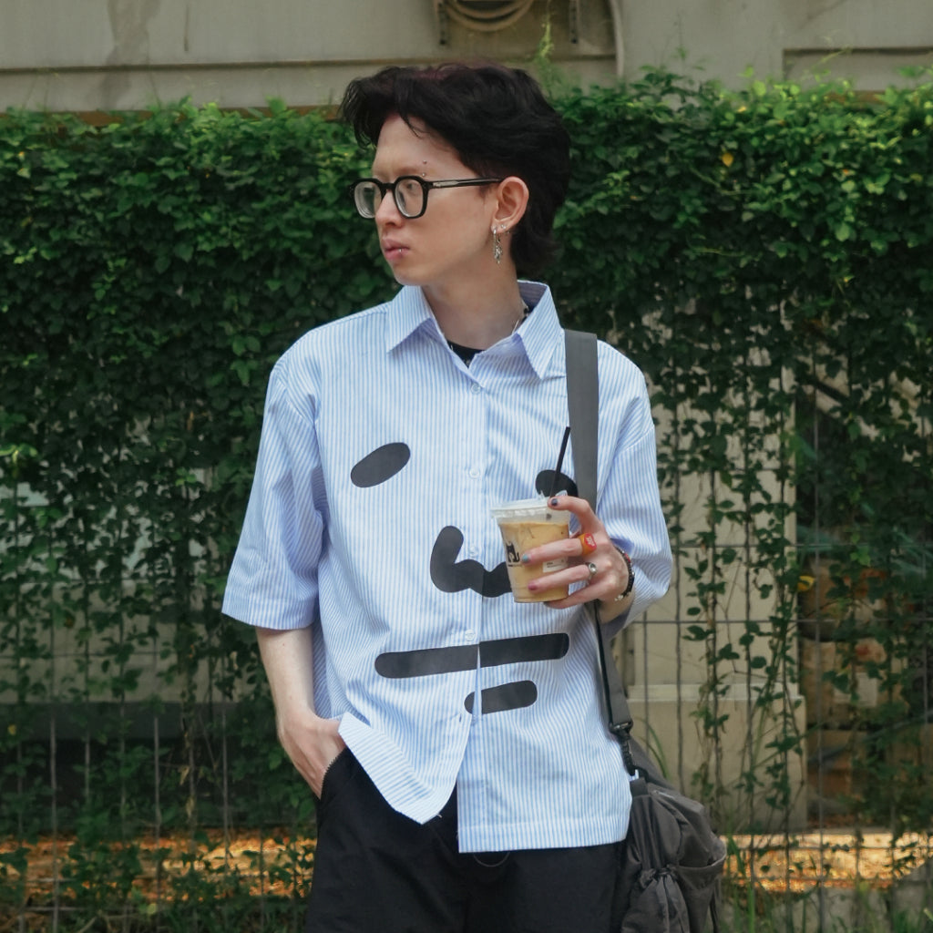 Boxy Shirt Peanut Face Blue Striped Peanut Stain | Kemeja | Unisex